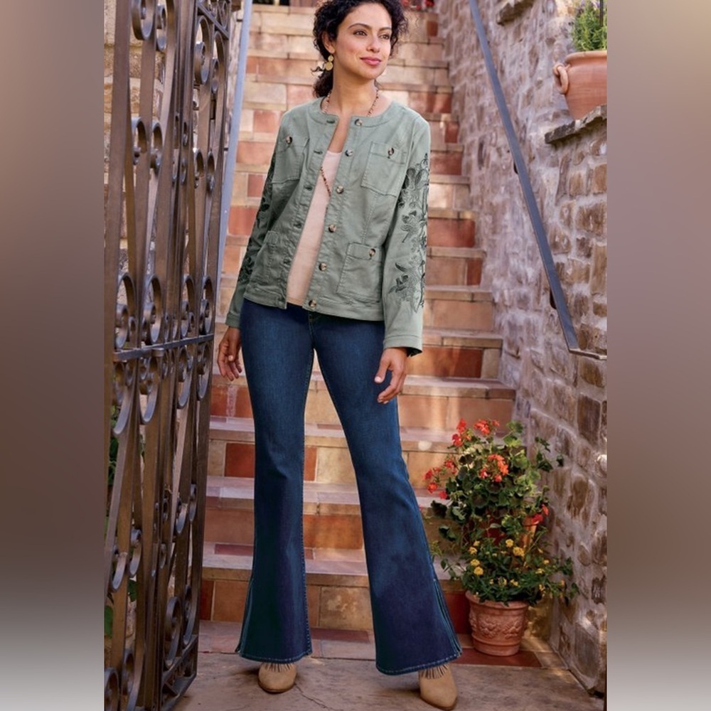 Soft Surroundings Boho chic Flare Split V Tummy Control Straight Leg Jeans‎ - Picture 2 of 9